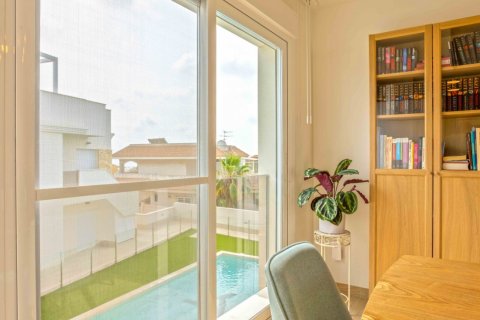 Apartamento en venta Alicante, España 2 dormitorios, 79 m2 No. 115151 - foto 4