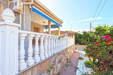 Villa for sale Torrevieja, Alicante, Spain 4 bedrooms, 190 sq.m. No. 115152 - photo 27