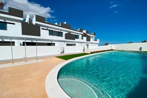 Villa à vendre Torrevieja, Alicante, Espagne, 2 chambres, 75 m2 No. 81352 - photo 1