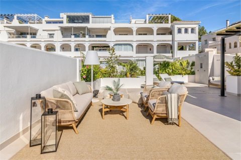 Duplex for sale La Quinta, Malaga, Spain 3 bedrooms, 173 sq.m. No. 109692 - photo 18