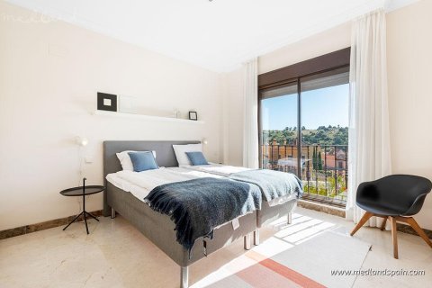 Villa in vendita Estepona, Malaga, Spagna 4 camere da letto, 276 mq. N° 108425 - foto 10