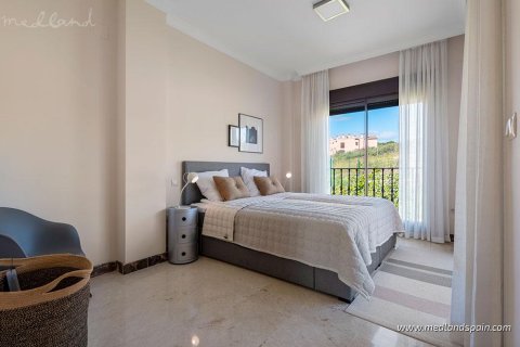 Villa in vendita Estepona, Malaga, Spagna 4 camere da letto, 276 mq. N° 108425 - foto 9