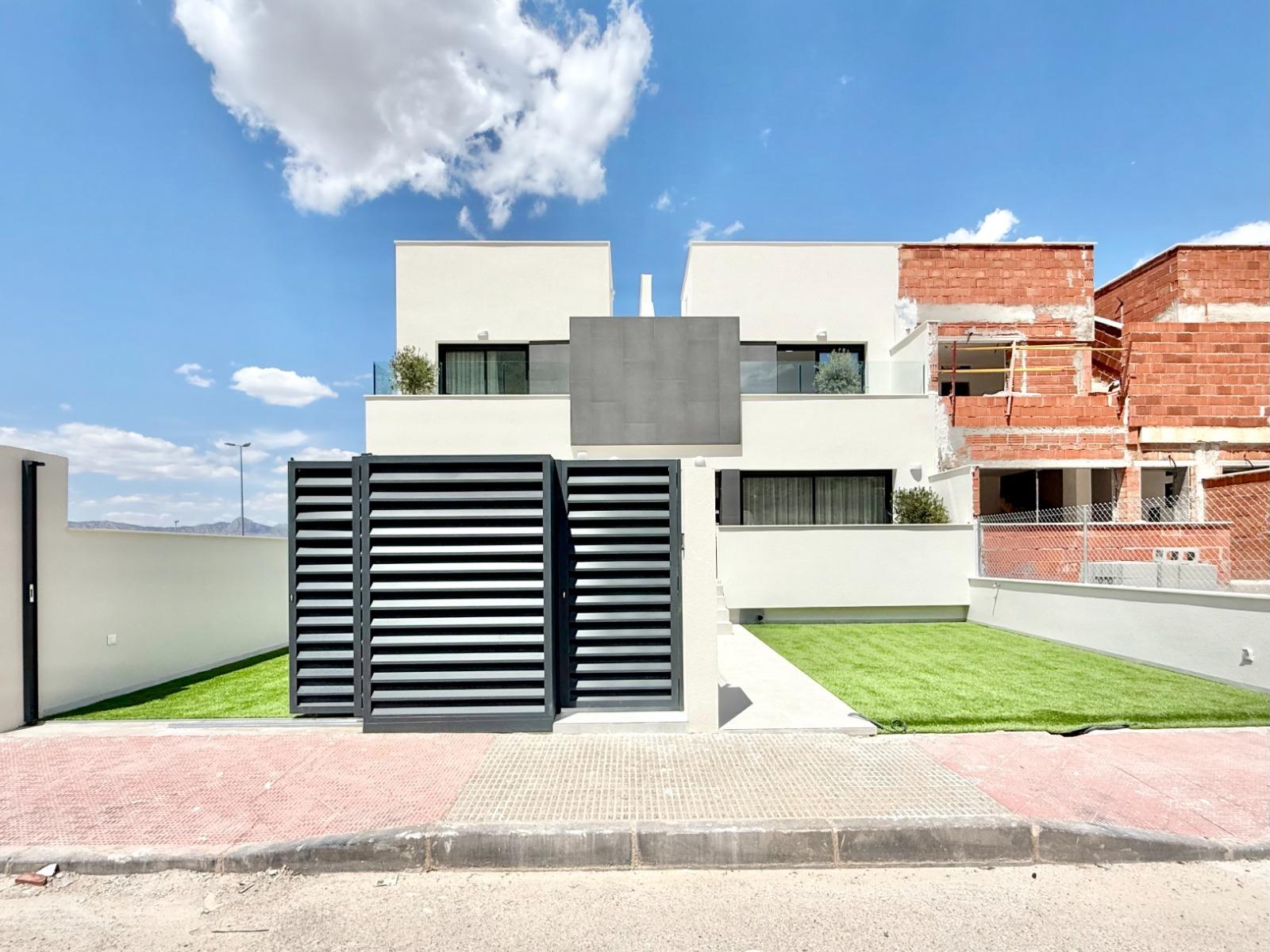 Radhus i Cox, Alicante, Spanien 2 sovrum, 81 kvm. Nr. 112692