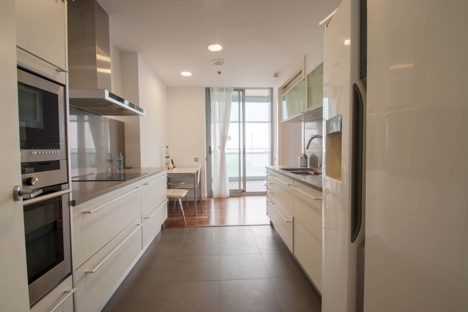 Квартира в Барселона, Испания 4 спальни, 170м2 №27926