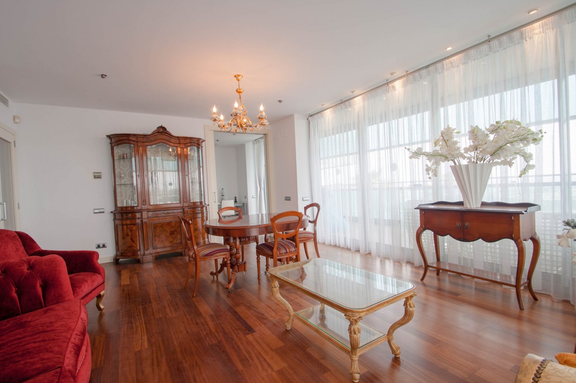 Квартира в Барселона, Испания 4 спальни, 170м2 №27926