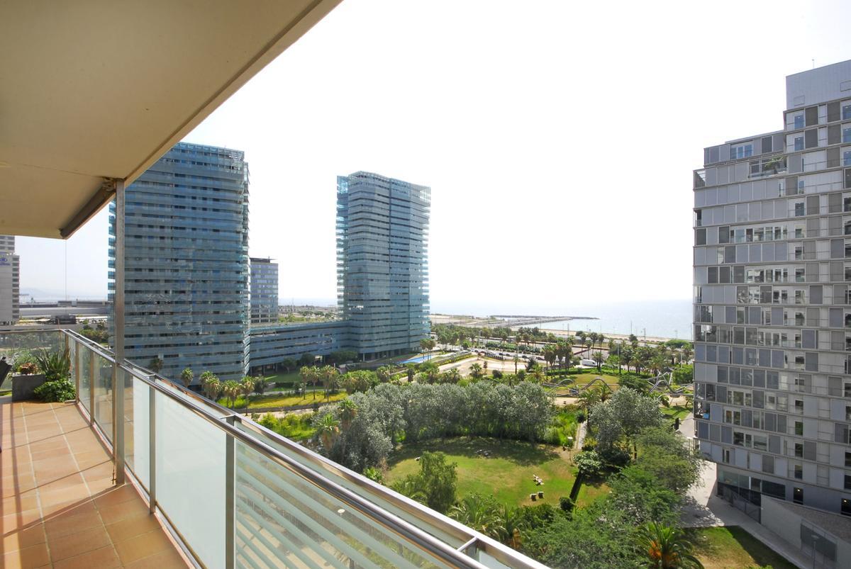 Apartamento en Barcelona, España 3 dormitorios, 176 m2 No. 22064