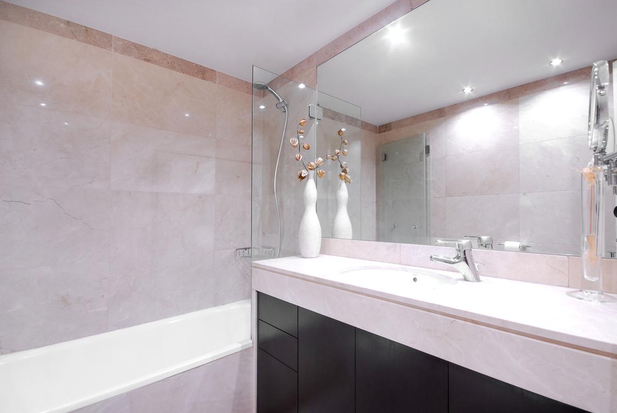 Apartamento en Barcelona, España 3 dormitorios, 176 m2 No. 22064