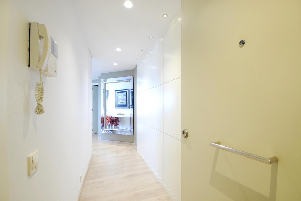 Apartamento en Barcelona, España 3 dormitorios, 176 m2 No. 22064