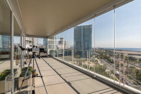 Appartamento in vendita Barcelona, Spagna 3 camere da letto, 201 mq. N° 60628 - foto 4