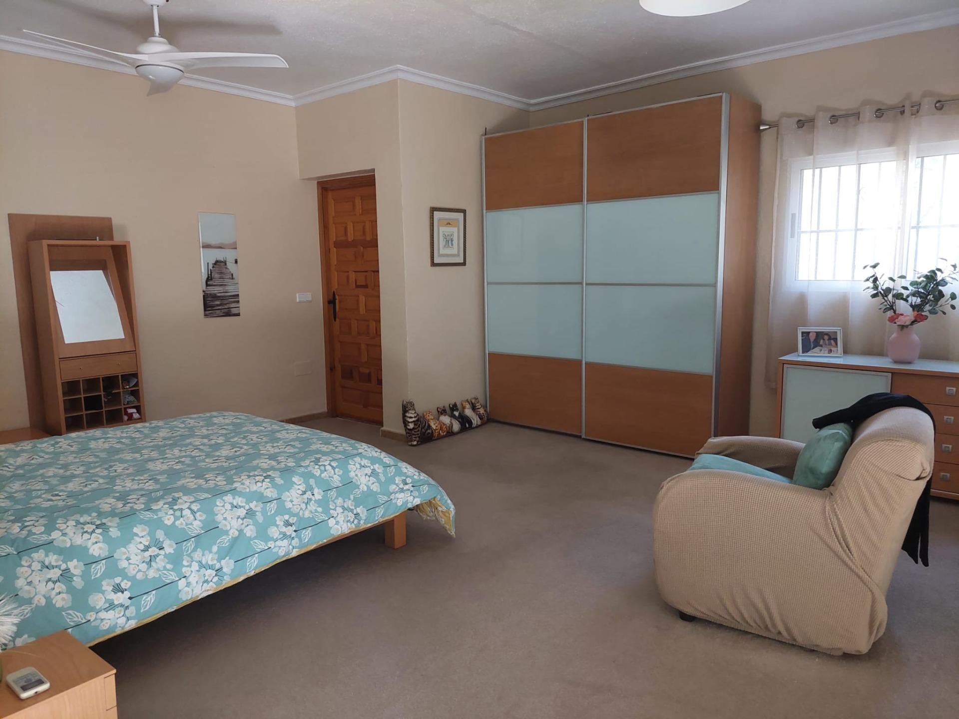 Villa à Algorfa, Alicante, Espagne 5 chambres, 286 m2 No. 95918