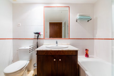 Apartment for sale Torrevieja, Alicante, Spain 2 bedrooms, 75 sq.m. No. 116089 - photo 17