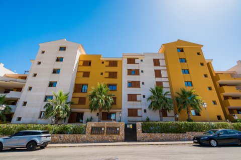 Apartment for sale Torrevieja, Alicante, Spain 2 bedrooms, 75 sq.m. No. 116089 - photo 28