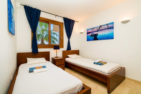 Apartment for sale Torrevieja, Alicante, Spain 2 bedrooms, 75 sq.m. No. 116089 - photo 20