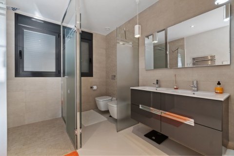 Villa for sale Cabo Roig, Alicante, Spain 3 bedrooms, 196 sq.m. No. 116093 - photo 20