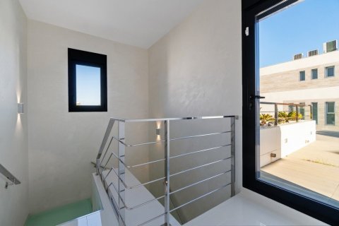 Villa for sale Cabo Roig, Alicante, Spain 3 bedrooms, 196 sq.m. No. 116093 - photo 17