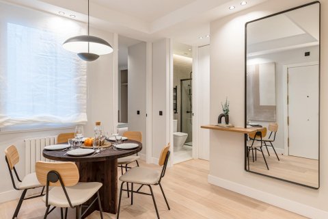 Apartment à vendre Madrid, Espagne, 2 chambres, 77 m2 No. 89852 - photo 8