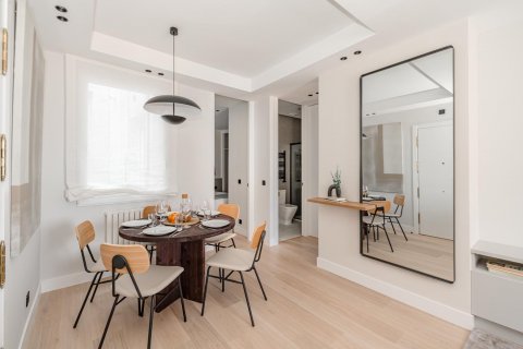 Apartment à vendre Madrid, Espagne, 2 chambres, 77 m2 No. 89852 - photo 7