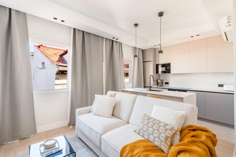 Apartment à vendre Madrid, Espagne, 2 chambres, 77 m2 No. 89852 - photo 3
