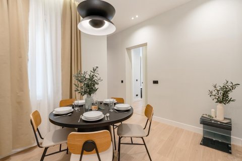 Apartment for sale Madrid, Spain 2 bedrooms, 88 sq.m. No. 89853 - photo 6