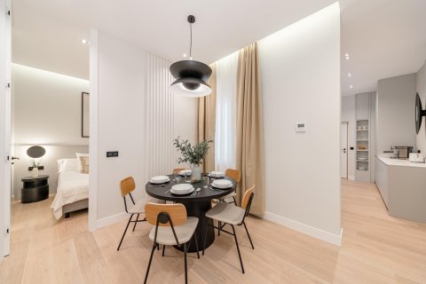 Apartment for sale Madrid, Spain 2 bedrooms, 88 sq.m. No. 89853 - photo 5