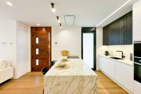 Villa zum Verkauf Pilar de la Horadada, Alicante, Spanien 3 Schlafzimmer, 219 m2 Nr. 100800 - Foto 12