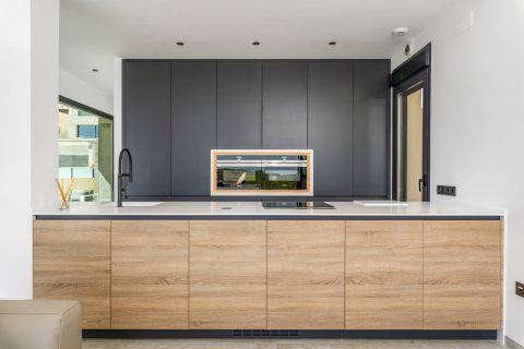 Продажа виллы в Сьюдад Кесада, Аликанте, Испания 5 спален, 333м2 №118739 - фото 9