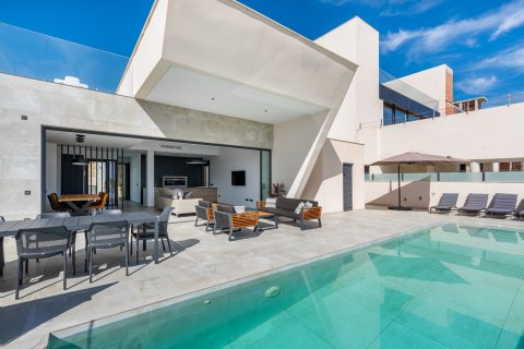Продажа виллы в Сьюдад Кесада, Аликанте, Испания 5 спален, 333м2 №118739 - фото 3