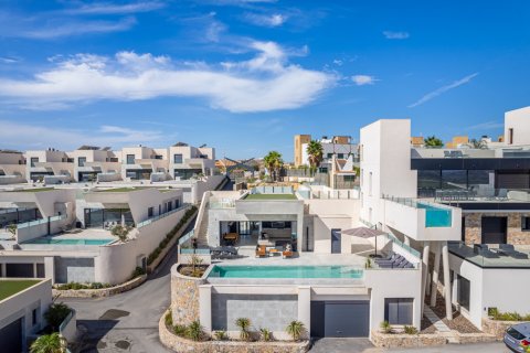 Продажа виллы в Сьюдад Кесада, Аликанте, Испания 5 спален, 333м2 №118739 - фото 2