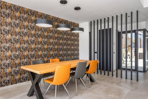 Продажа виллы в Сьюдад Кесада, Аликанте, Испания 5 спален, 333м2 №118739 - фото 8