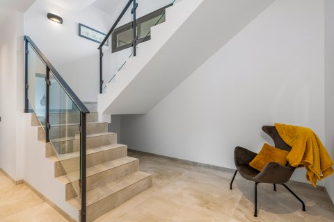 Продажа виллы в Сьюдад Кесада, Аликанте, Испания 5 спален, 333м2 №118739 - фото 22