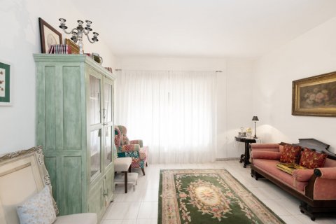 Lägenhet till salu Sevilla, Seville, Spanien 4 sovrum, 150 kvm. Nr. 107926 - foto 1