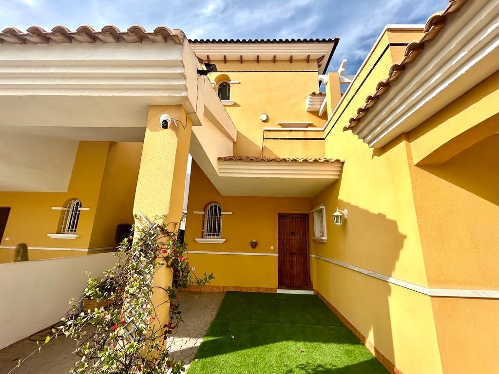 Villa in Alicante, Spain 4 bedrooms, 157 sq.m. No. 89432