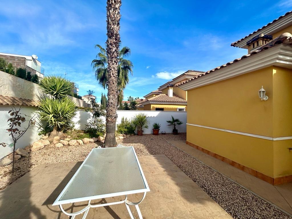 Villa in Alicante, Spain 4 bedrooms, 157 sq.m. No. 89432