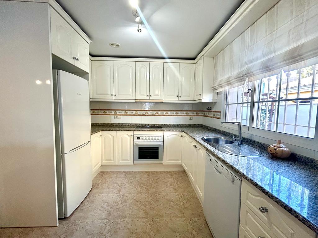 Villa in Alicante, Spain 4 bedrooms, 157 sq.m. No. 89432