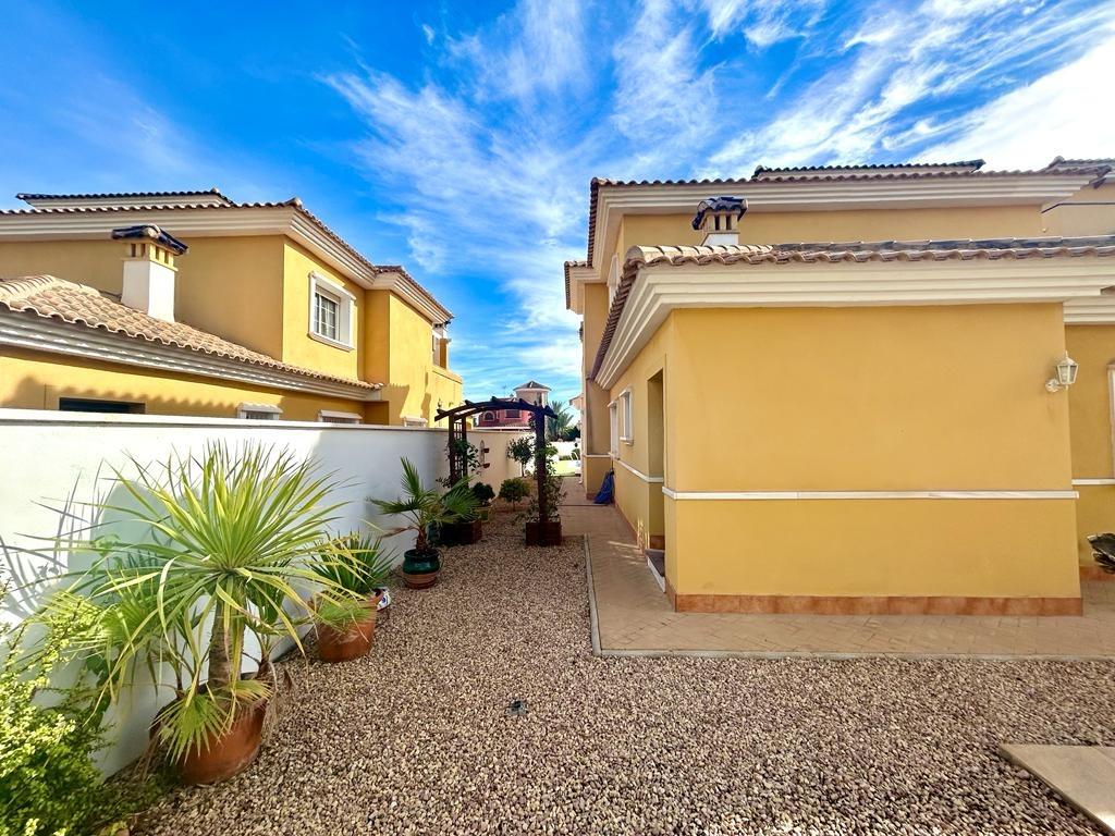 Villa in Alicante, Spain 4 bedrooms, 157 sq.m. No. 89432