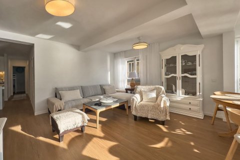 Apartment for sale Torrevieja, Alicante, Spain 4 bedrooms, 120 sq.m. No. 115087 - photo 5