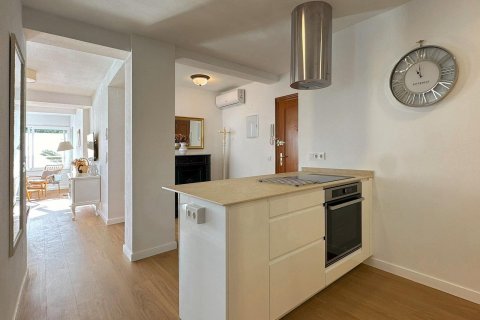 Apartment for sale Torrevieja, Alicante, Spain 4 bedrooms, 120 sq.m. No. 115087 - photo 15