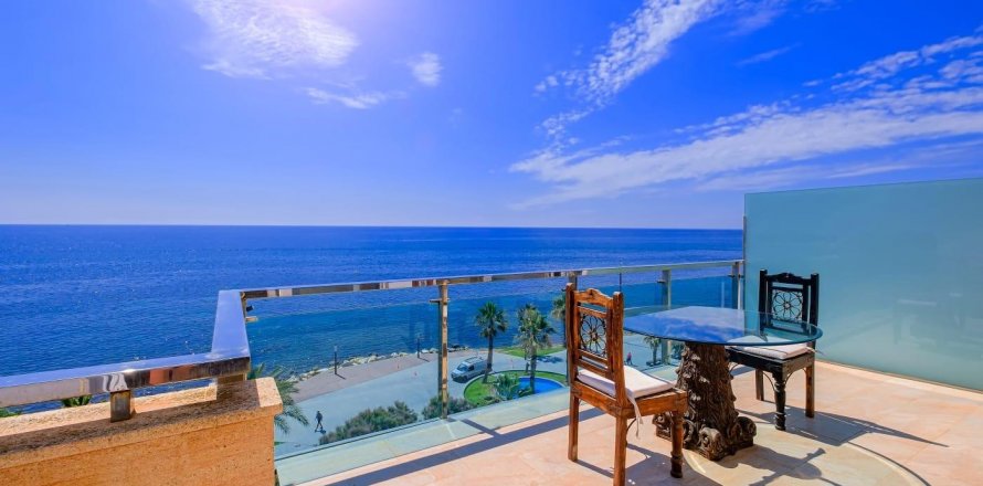 Apartment Torrevieja, Alicante, Spain 3 bedrooms, 128 sq.m. No. 115086