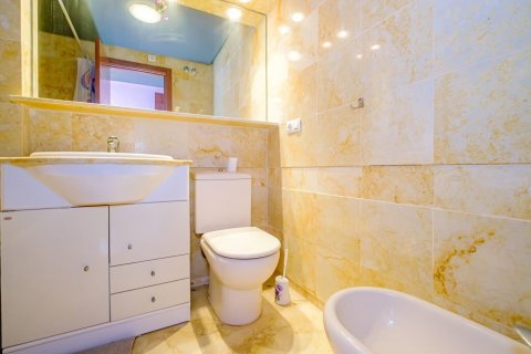 Apartment for sale Torrevieja, Alicante, Spain 3 bedrooms, 128 sq.m. No. 115086 - photo 23