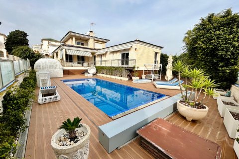 Villa for sale Torrevieja, Alicante, Spain 5 bedrooms, 469 sq.m. No. 115090 - photo 11