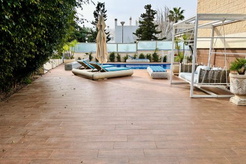 Villa for sale Torrevieja, Alicante, Spain 5 bedrooms, 469 sq.m. No. 115090 - photo 8