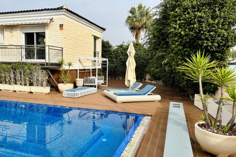 Villa for sale Torrevieja, Alicante, Spain 5 bedrooms, 469 sq.m. No. 115090 - photo 15
