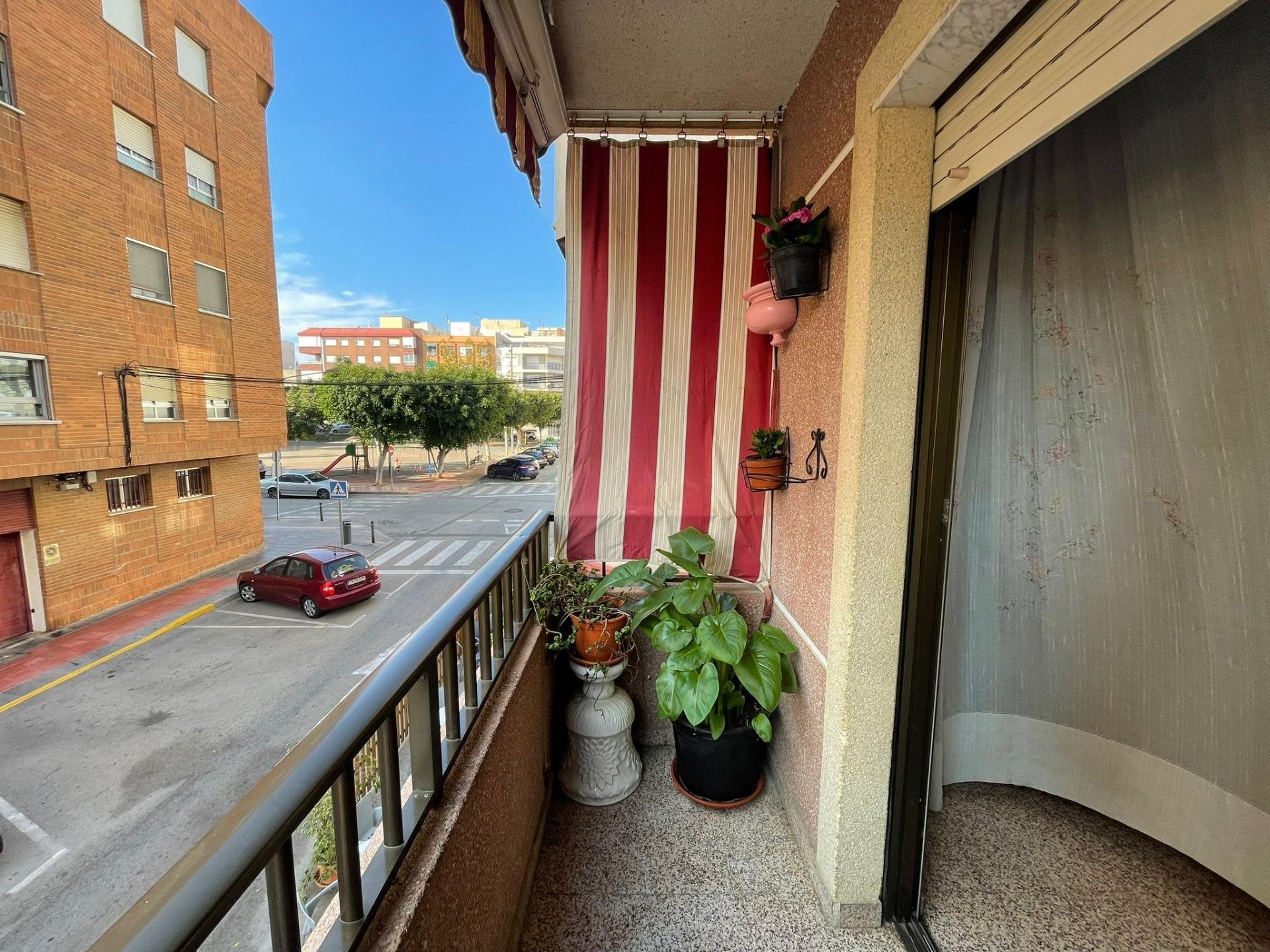 Duplex à Guardamar del Segura, Alicante, Espagne 5 chambres, 358 m2 No. 89146