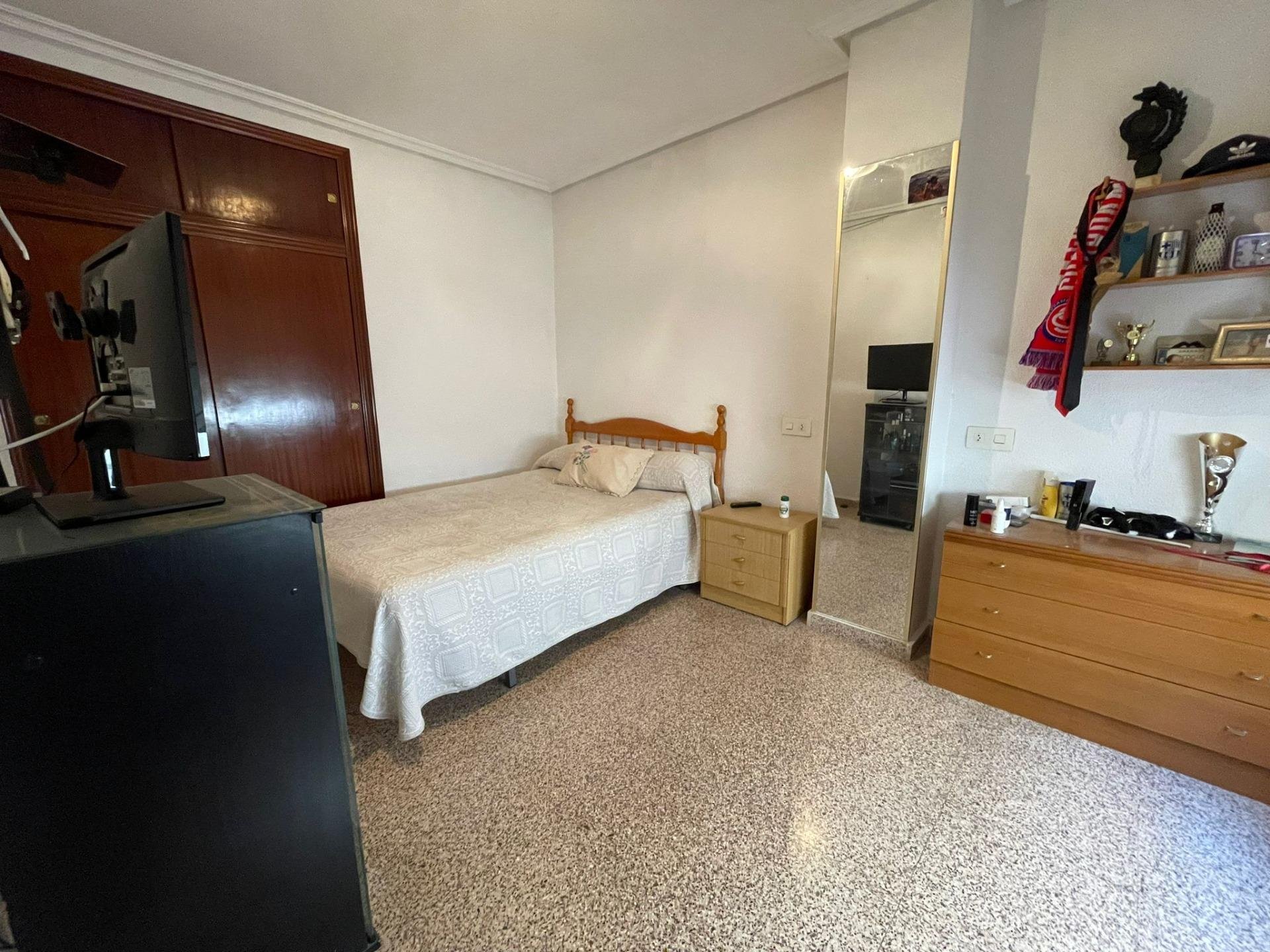 Duplex à Guardamar del Segura, Alicante, Espagne 5 chambres, 358 m2 No. 89146