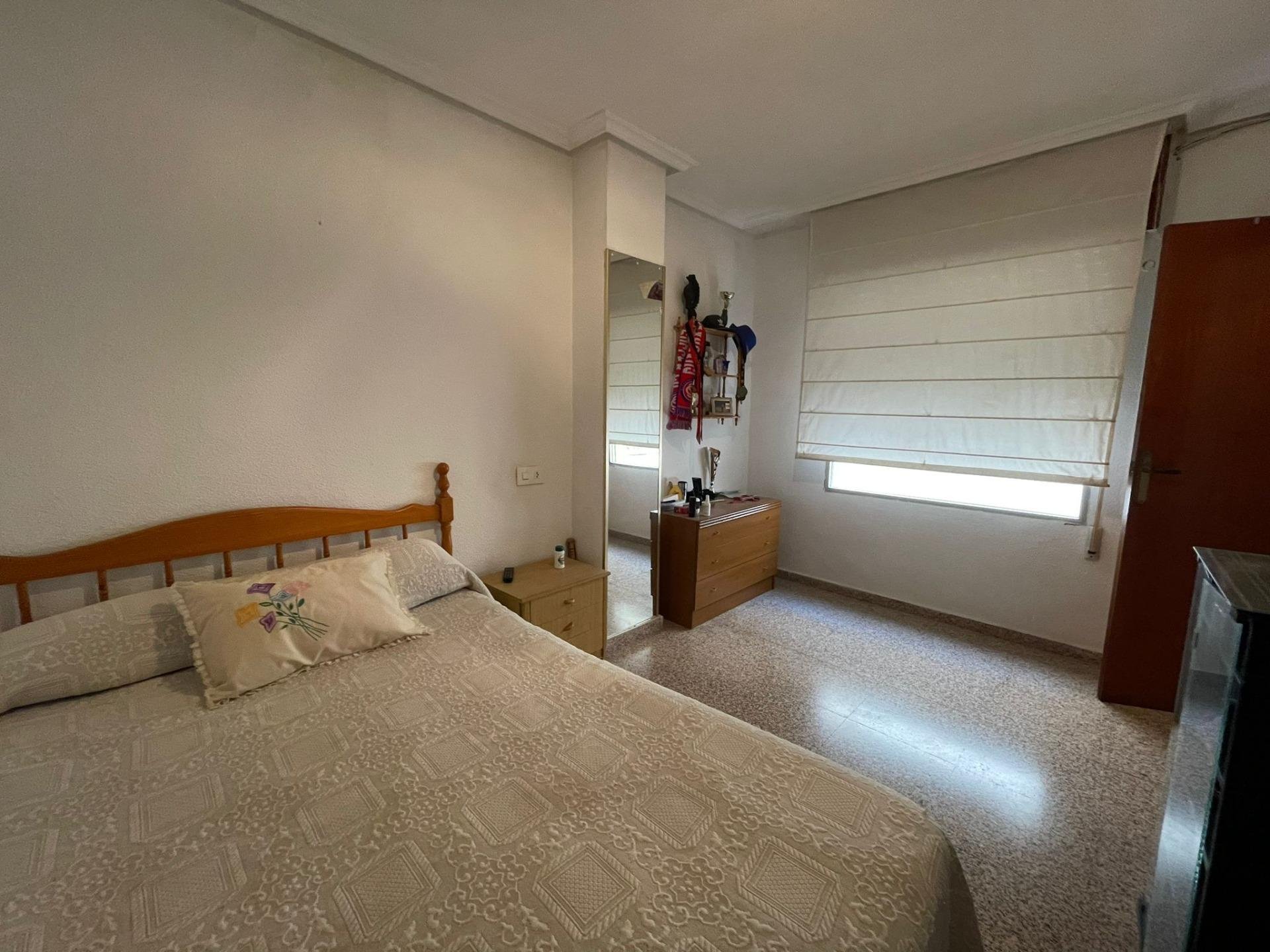 Duplex à Guardamar del Segura, Alicante, Espagne 5 chambres, 358 m2 No. 89146