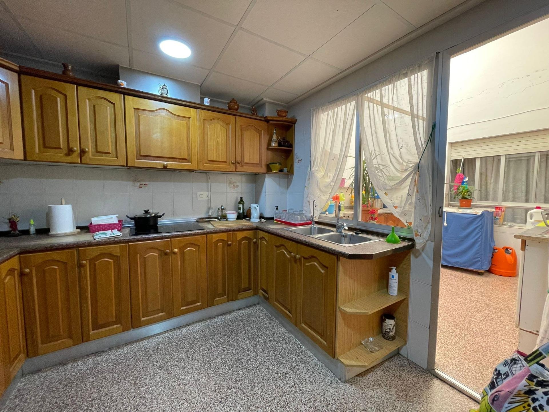 Duplex à Guardamar del Segura, Alicante, Espagne 5 chambres, 358 m2 No. 89146
