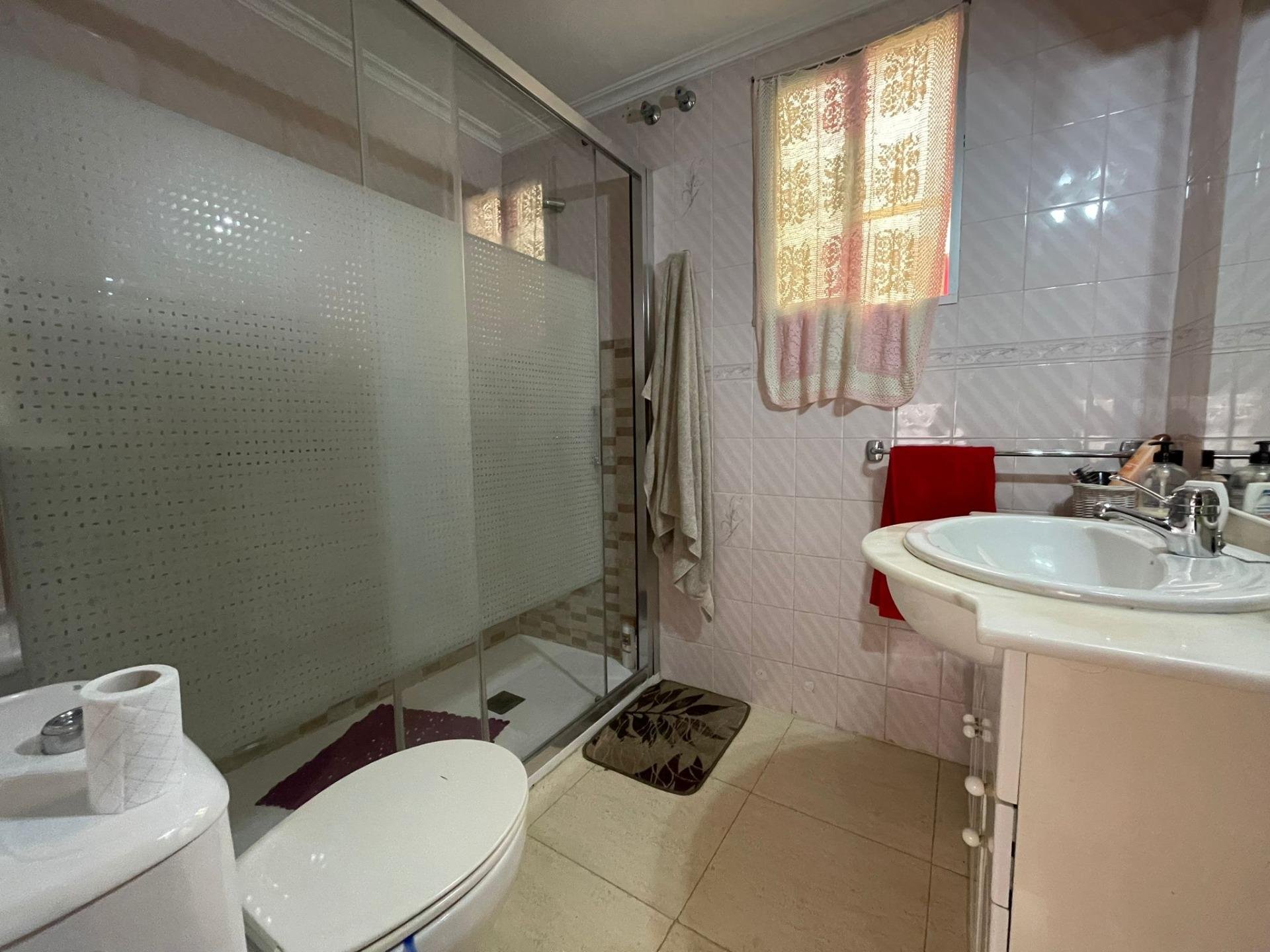 Duplex à Guardamar del Segura, Alicante, Espagne 5 chambres, 358 m2 No. 89146