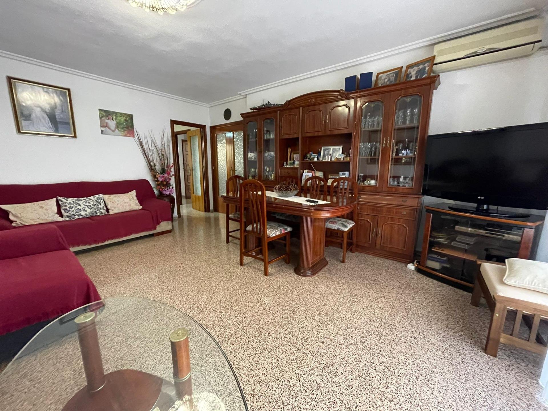 Duplex à Guardamar del Segura, Alicante, Espagne 5 chambres, 358 m2 No. 89146