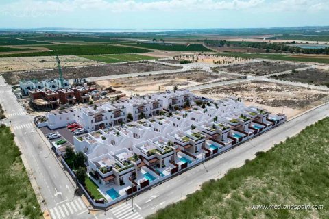 Kaupunkipientalo myytävänä Vistabella, Alicante, Espanja, 4 makuuhuonetta, 169 m2 No. 108884 - kuva 8