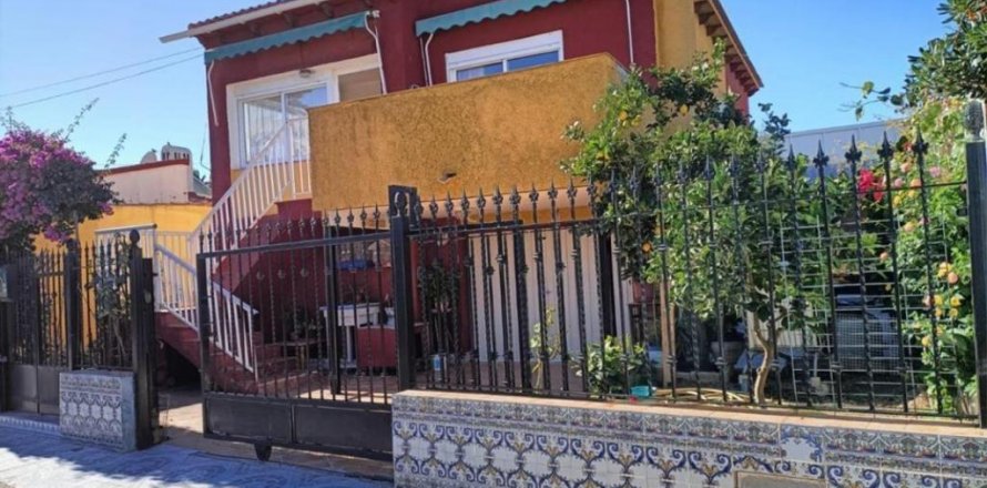 Apartment Torrevieja, Alicante, Spain 3 bedrooms, 169 sq.m. No. 109315